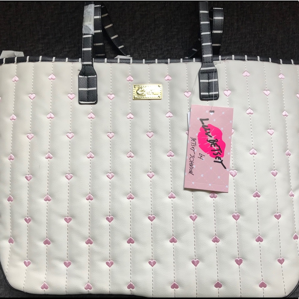 LUV BETSEY BY BETSEY JOHNSON
Sandra Large Tote Bag - Picture 3 of 8